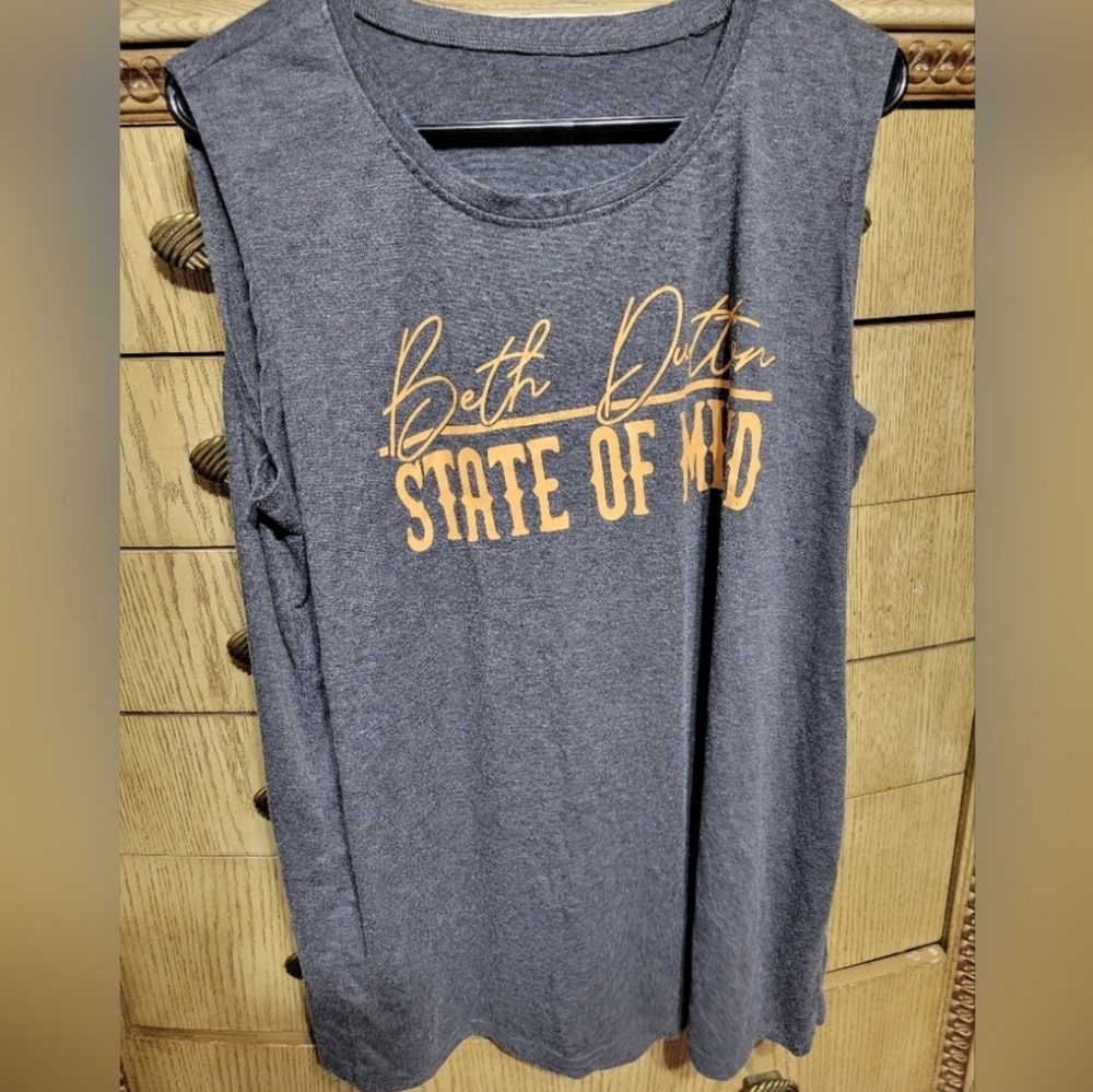 XL Beth Dutton State Of Mind Tank With Cardigan (XL)